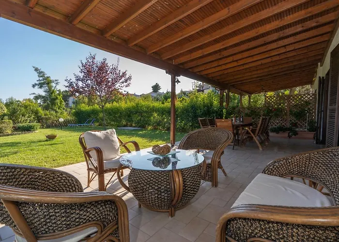 Georgia Villa Siviri